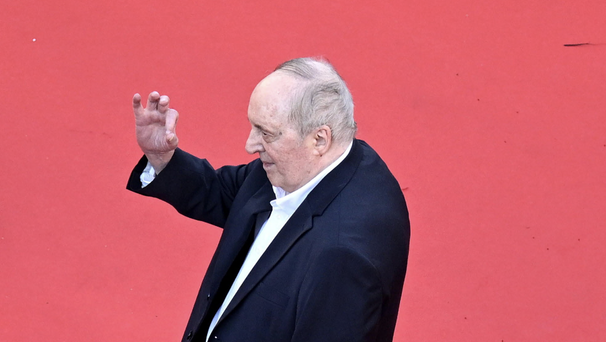 Dario Argento a Cannes: “Per qualche anno abituatevi a non vedere film italiani né qui né agli Oscar. Il periodo meraviglioso è terminato. Siamo nel totale caos: persone cacciate, altre assunte senza competenze”