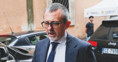 Copertina di Cospito, Delmastro condannato  a 8 mesi pure in Appello: “Ricorrerò in Cassazione”