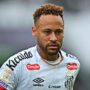 Copertina di Neymar, l’incubo dopo la gioia per la convocazione: “L’infortunio preoccupa”. Brasile in ansia, i Mondiali sono vicini