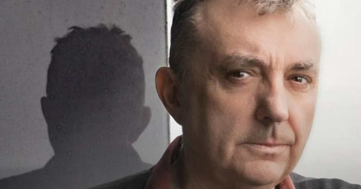 “Mia moglie mi ha lasciato dopo 11 anni di matrimonio. Se una coppia smette di fare sesso è destinata al divorzio. Oggi dormo da solo e lei mi manca”: la confessione di Manuel Vilas