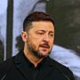 Copertina di Ucraina, Zelensky: “Colpito sito dei servizi segreti russi nel Kherson, centinaia tra morti e feriti”