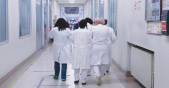 Copertina di Sanità, l’allarme della Corte dei Conti: “Serve personale e va pagato di più, o il servizio peggiora e sale il rischio di corruzione”