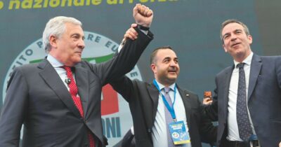 Copertina di Cannizzaro assalta Reggio Calabria con l’aiuto di Dio e mammà