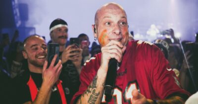 Copertina di “La fascia di Maradona, i consigli  di Pino Daniele e le giornate con Sting…”