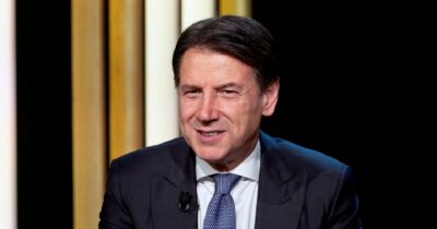 Copertina di Conte avverte gli alleati: con il M5S al governo niente rimpasti o inciuci