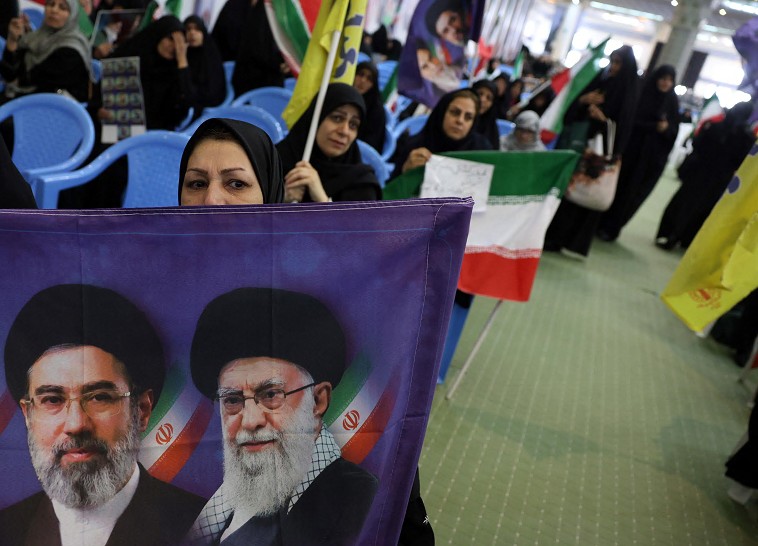 la condizione di teheran sblocco di 12 miliardi di dollari di beni congelati in qatar o ferma i colloqui sull8217accordo con gli usa da Ilfattoquotidiano.it la condizione di teheran sblocco di 12 miliardi di dollari di beni congelati in qatar o ferma i colloqui sull8217accordo con gli usa