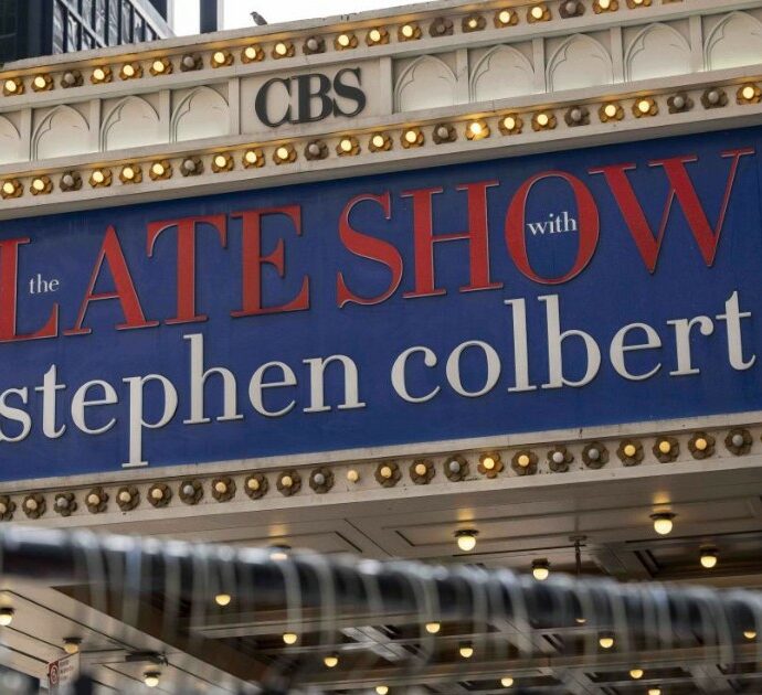 Grazie Letterman, grazie Colbert, Fallon, Stewart, Kimmel. Vi voglio bene da quaggiù