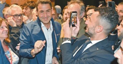 Copertina di Comunali, Meloni esulta: “Vittoria contro l’ammucchiata”. Ma l’exploit di Vannacci ora spaventa la destra