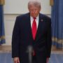 Copertina di Iran, la stampa Usa boccia la bozza di accordo di Trump: “Nessun trionfo. È un vicolo cieco e un azzardo politico”