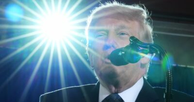 Copertina di Iran, Trump: “Grande accordo o nessun accordo”. Pezeshkian: “Non cederemo a richieste eccessive”