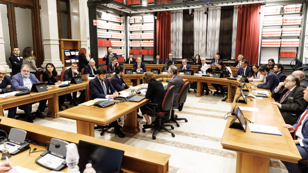 https://st.ilfattoquotidiano.it/wp-content/uploads/2026/05/26/24293160_medium-1200x675.jpg