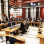 Copertina di Legge elettorale, caos in Commissione. Opposizioni contro la maggioranza: “Vogliamo vedere il vostro nuovo testo”