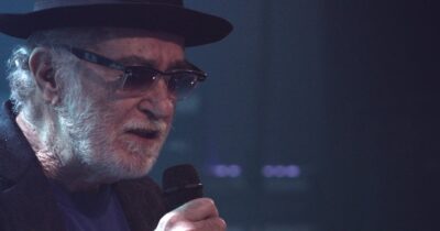 Copertina di Francesco De Gregori: “C’è bisogno che Springsteen dica che è contro l’amministrazione Trump? Non credo. Dopo la morte di Tenco ho giurato che mai sarei andato a Sanremo. Sold Out è una parola che mi dà fastidio”