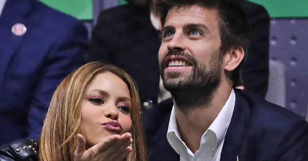 Shakira: “Ho scoperto dalla stampa di essere stata tradita da Piquè mentre mio padre era in terapia intensiva. Non ho storie d’amore, anche perché non ho tempo”