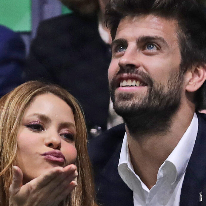 Shakira: “Ho scoperto dalla stampa di essere stata tradita da Piquè mentre mio padre era in terapia intensiva. Non ho storie d’amore, anche perché non ho tempo”
