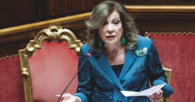 Copertina di FI costringe Casellati  a dimettersi in Lucania: “Farò solo la ministra”