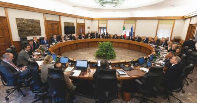 Copertina di Le chat interne delle toghe. “Una vergogna”: pm contro Csm per la punizione al collega Pinto