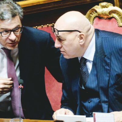 Copertina di Navi e droni: ecco i progetti ‘Safe’. La destra litiga su Kiev nella Ue