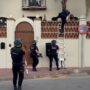 Copertina di Tesoro di Messina Denaro: il negoziante di vestiti diventato narcos, il figlio laureato in economia e l’ex moglie. Chi sono i tre arrestati