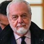 Copertina di Napoli, De Laurentiis indagato: punto di ristoro abusivo allo stadio Maradona, scatta il sequestro