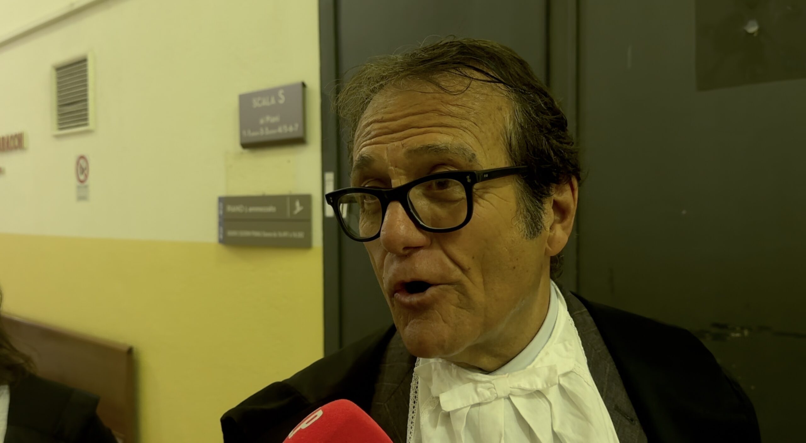 Ruby Ter, l’attacco dell’avvocato di una della imputate: “Questo processo è un vilipendio di cadavere. Dovrebbero gestirlo dei necrofori, non dei magistrati”