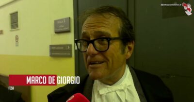 Copertina di Ruby Ter, l’attacco dell’avvocato di una della imputate: “Questo processo è un vilipendio di cadavere. Dovrebbero gestirlo dei necrofori, non dei magistrati”