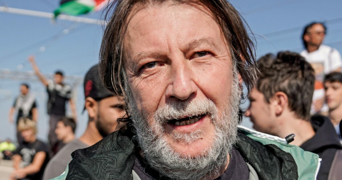 G8 di Genova 25 anni dopo / Luca Casarini: “Quel potere impunito è diventato la regola del nuovo mondo”