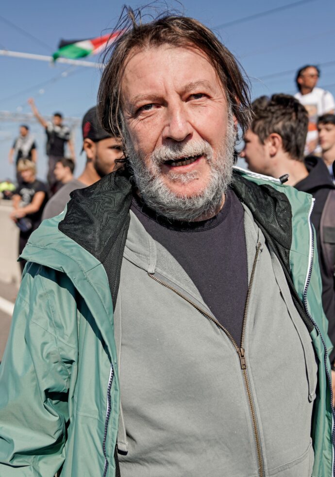 G8 di Genova 25 anni dopo / Luca Casarini: “Quel potere impunito è diventato la regola del nuovo mondo”
