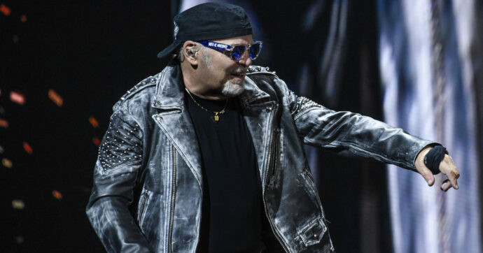 Ho rivisto Vasco in concerto e capito cosa è veramente cambiato nel 2017: ha trovato la pace