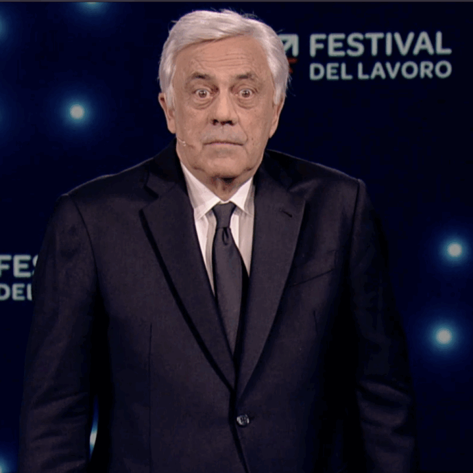Crozza-Tajani e le origini arabe del suo cognome: “Mio nonno era watusso, a casa ho sempre voglia di suonare i bonghi”