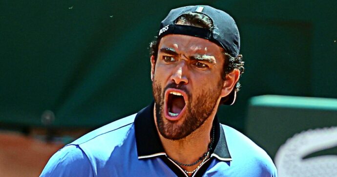 Eroico Berrettini: batte Comesana dopo più di 5 ore e scoppia in lacrime al Roland Garros. “Non me l’aspettavo, c’è tanto lavoro dietro”