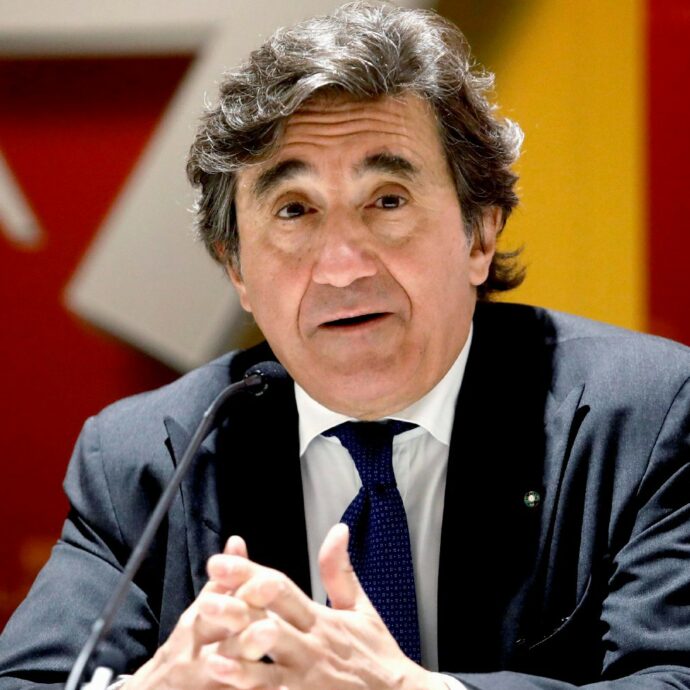 Palinsesti La7, Urbano Cairo: “Noi anti Meloni? Non facciamo sconti al Governo. Per Sciarelli porte sempre aperte”. Per la prima volta la serie tv Sky su Mussolini. Arriva la piattaforma digitale La7 Play