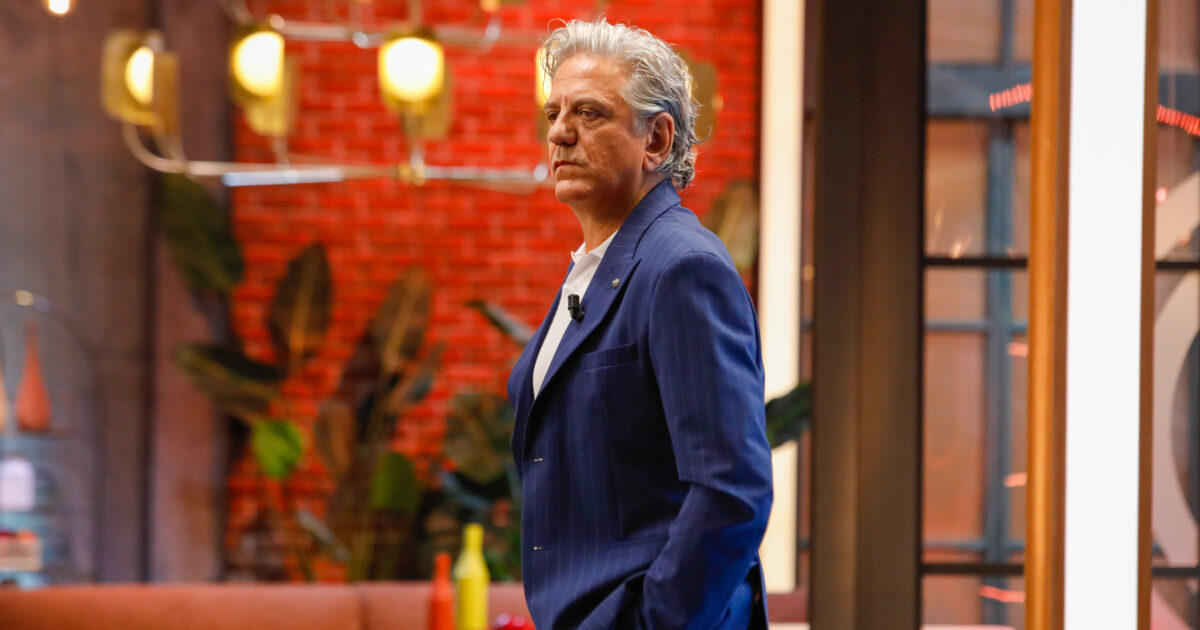 “Ogni mattina mi ricordavano che ero una me**a, un italiano. Era il buongiorno dei francesi, sono stati tre anni di inferno perché gli rodeva tantissimo”: parla lo chef Giorgio Locatelli