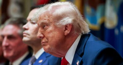 Copertina di Iran, tutto fermo: Trump alza il tiro, teme il boomerang