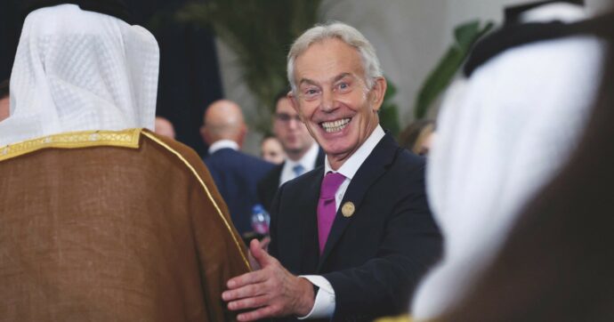 Provaci ancora Tony: Blair  gira solo a destra, come  i suoi finanziatori