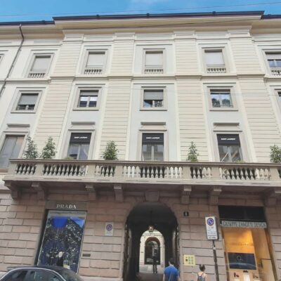 Copertina di Kering, la vendita record  di via Monte Napoleone in realtà non è un affare