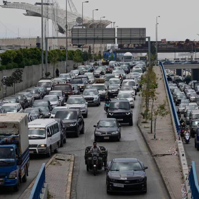 Traffico in autostrada, il calendario delle giornate da bollino nero per le vacanze estive: la guida alle partenze intelligenti