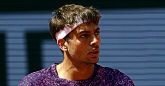 "Mi sono cag*to sotto": Cobolli trema, resiste e poi vola per la prima volta ai quarti del Roland Garros