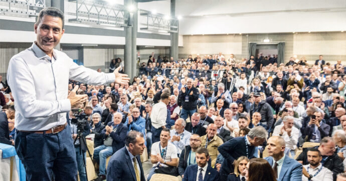 Il politologo Marco Tarchi: “La destra deve accordarsi con Roberto Vannacci. Ora lui toglie consensi alla Lega, poi toccherà a FdI”