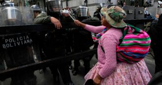 La Bolivia sull’orlo della guerra civile: un mese di proteste per chiedere le dimissioni del presidente Paz. Che minaccia di schierare l’esercito