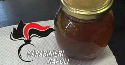 Copertina di Tre giovani assumono il “miele da sballo”: un 17enne è in pericolo di vita