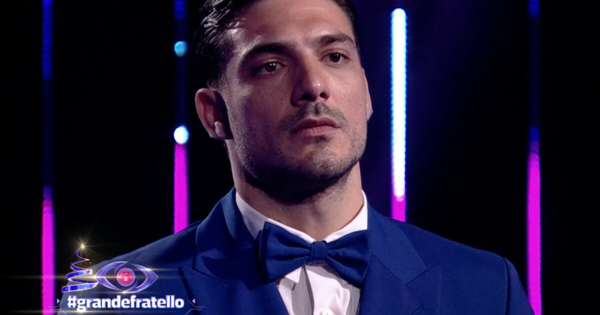 uno schiso trionfo della stupidit224 insulta l8217ex del grande fratello lorenzo spolverato lui chiede 2500 euro di danni la difesa diritto di critica da Ilfattoquotidiano.it uno schiso trionfo della stupidit224 insulta l8217ex del grande fratello lorenzo spolverato lui chiede 2500 euro di danni la difesa diritto di critica