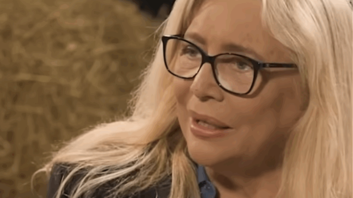 “Certo che so’ vecia. Il peggio è passato ma la paura resta. In tv mi lascio travolgere dall’euforia della puntata, ma dentro fa male”: Mara Venier compie 76 anni