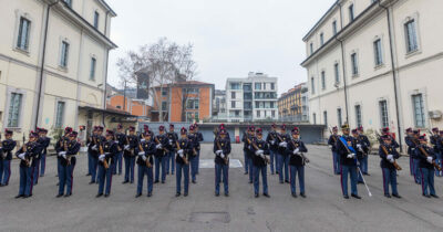 Copertina di Milano, arrestato un insegnante della scuola militare Teuliè: violenza sessuale, concussione e maltrattamenti sugli allievi
