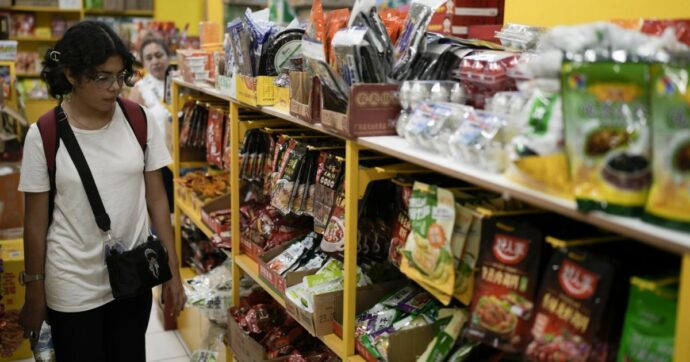Pechino punta sul mercato interno, i cinesi devono spendere di più: così l’abolizione dell’hukou voluto da Mao può risolvere le guerre commerciali