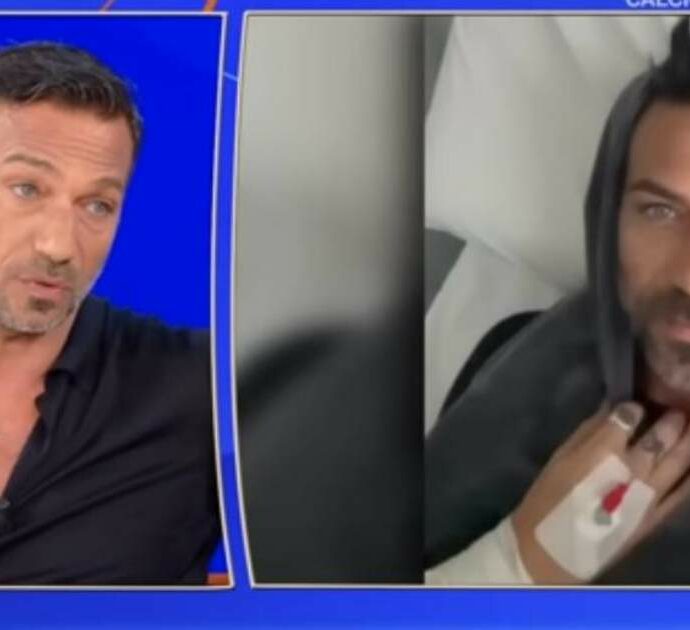 “Mettevo due maglioni sotto le giacche per riempire i vestiti, ho perso 38 chili. Prima di entrare in studio mi sono portato la mia siringa di cellule staminali”: Costantino Vitagliano torna a parlare della malattia