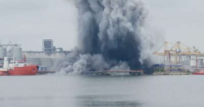 Copertina di Drone ucraino colpisce il porto di Costanza (Romania). Kiev: “Deviato dai russi”. Evacuata la costa
