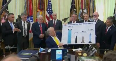 Copertina di Trump mostra in verticale la piscina del Lincoln Memorial: “È più grande dei grattacieli”