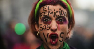 Copertina di Argentina, l’anniversario di “Ni una menos” segnato da altri femminicidi. Ma Milei taglia fondi e programmi contro la violenza di genere