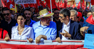 Copertina di Braccianti uccisi, in tremila al corteo Cgil nel Cosentino. Schlein: “Sequestro preventivo per le aziende che sfruttano”